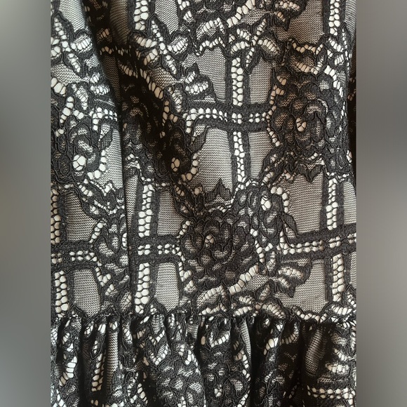 NWT Aqua White with Black Lace Dress. Size Medium. - Picture 2 of 10